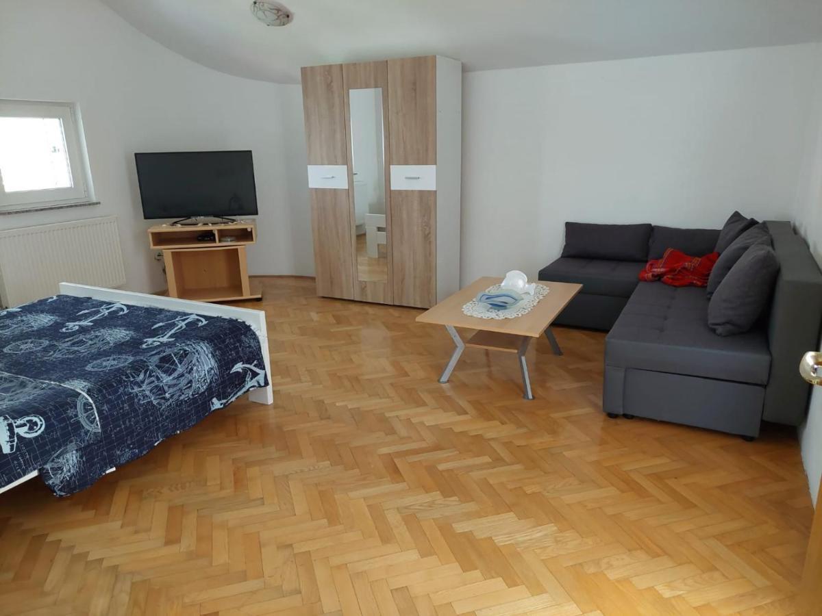 Apartments "Jope I Toni" Biograd Na Moru Exterior photo